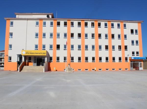 Ustalı Anadolu İmam Hatip Lisesi Fotoğrafı